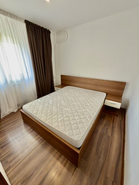 Obor, Mosilor,3 camere, 2 bai, suprafata 74 mp, bloc reabilitat