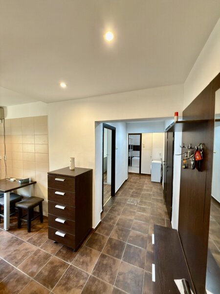 Obor, Mosilor,3 camere, 2 bai, suprafata 74 mp, bloc reabilitat